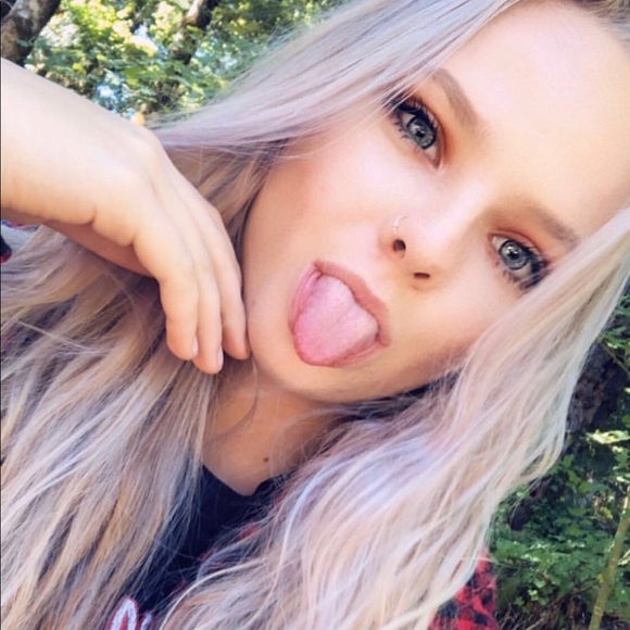 Meet your Posher, Raine - Picture 6 of 6